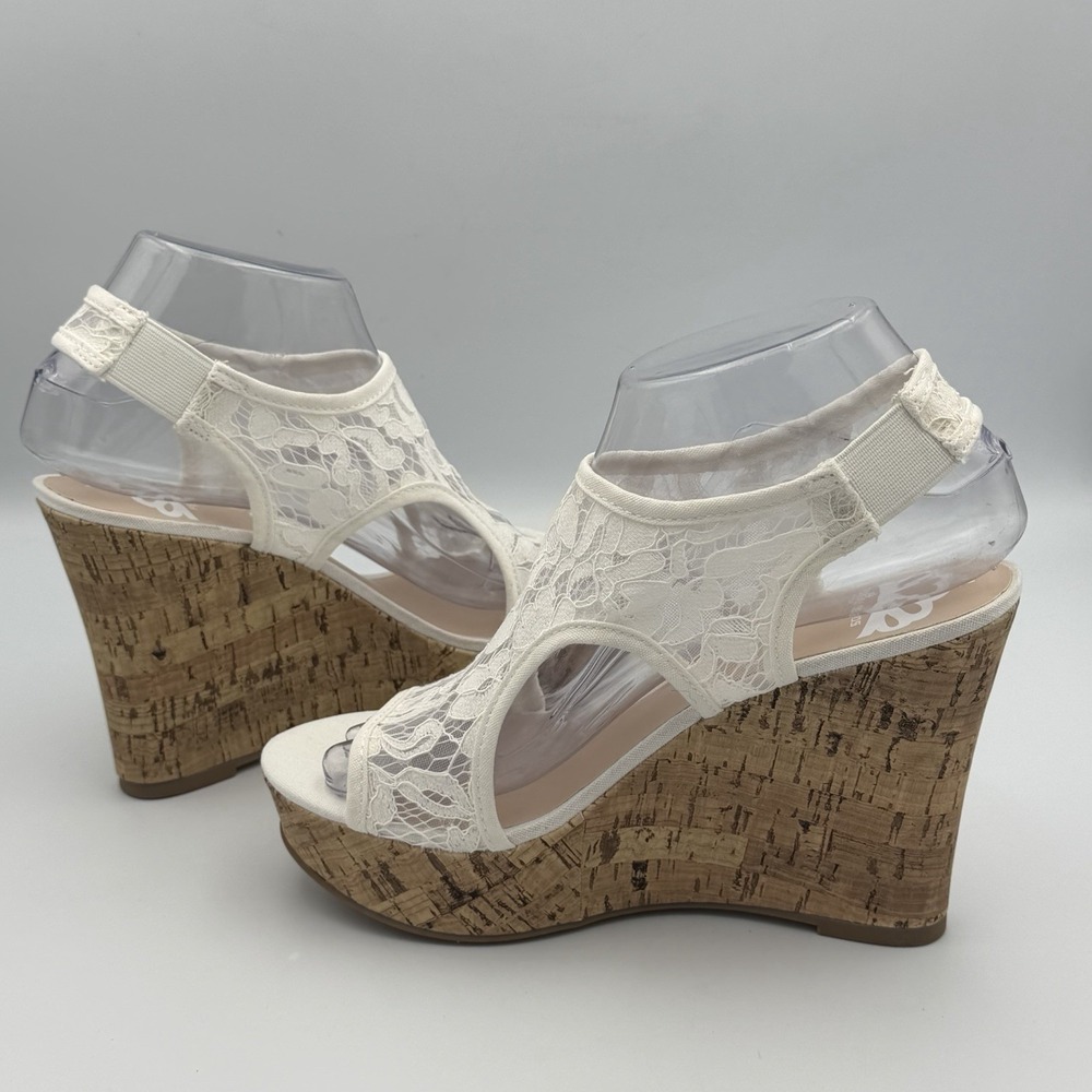 Fergalicious Lace Cork Wedge Sandals Womens 7 Ivory Boho Cottagecore Bridal - Picture 6 of 9